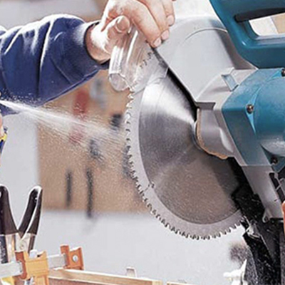 How to maintain the circular saw blade daily?
